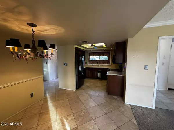 5003 W MESCAL Street, Glendale, AZ 85304