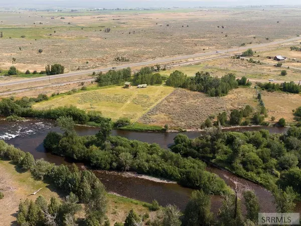 3060 River Side Dr, Chester, ID 83421