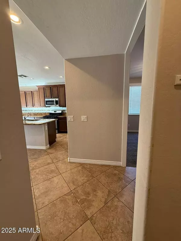 4073 E VAUGHN Avenue, Gilbert, AZ 85234