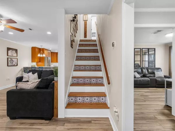 2408 Cunningham DR, Pearland, TX 77581