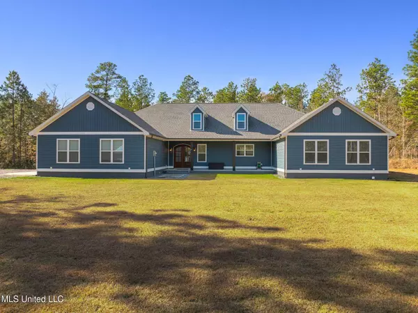 13 Calvin Headley Road, Hattiesburg, MS 39401
