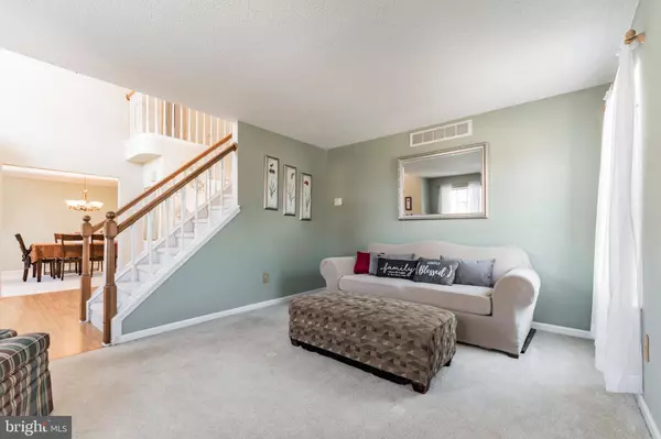 11 JASON DR, Berlin, NJ 08009