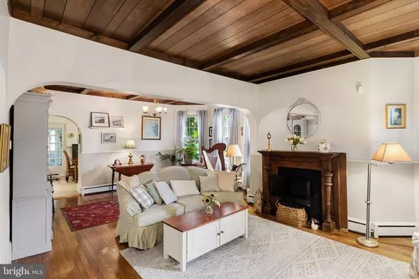 137 W LINDEN AVE, Lindenwold, NJ 08021