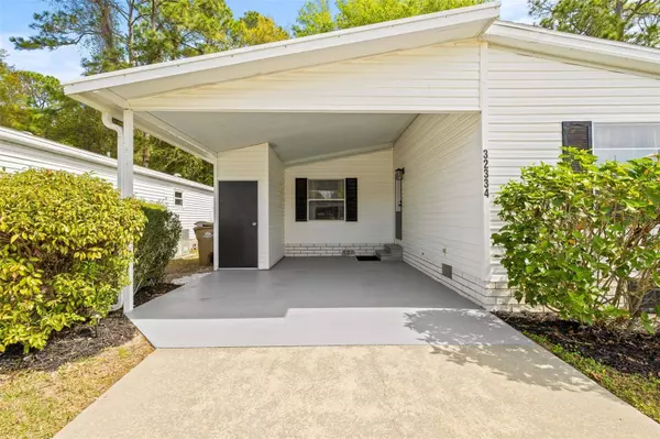 32334 OAK PARK DR, Leesburg, FL 34748