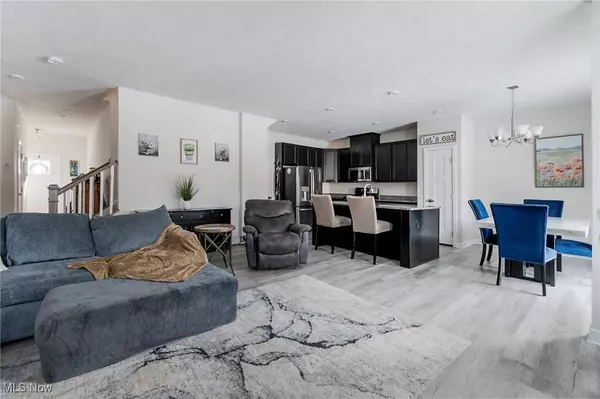 1535 Spruce Hill DR, Stow, OH 44224