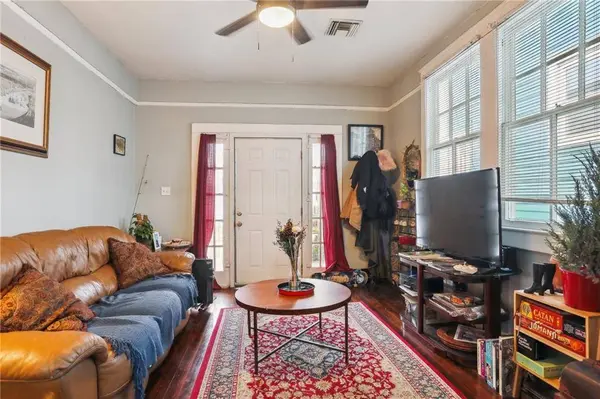 1204-06 S GENOIS ST, New Orleans, LA 70125