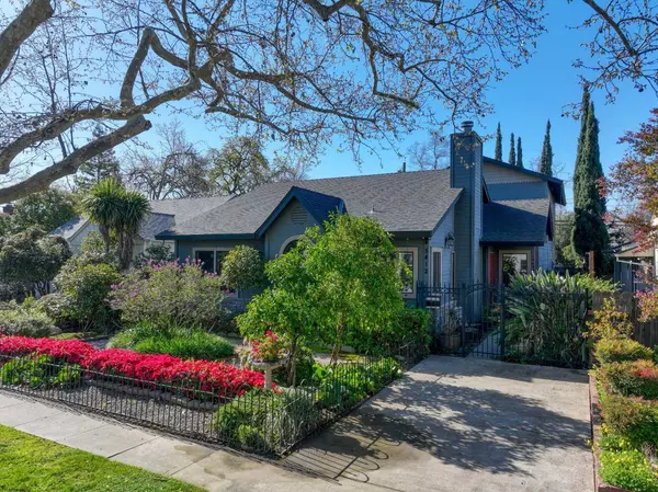 5412 T ST, Sacramento, CA 95819