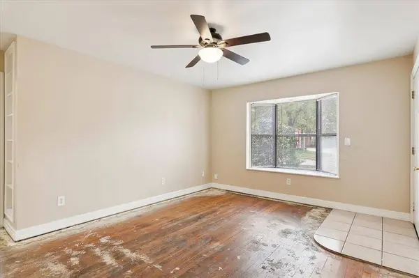 504 Azalea AVE, Orange, TX 77630