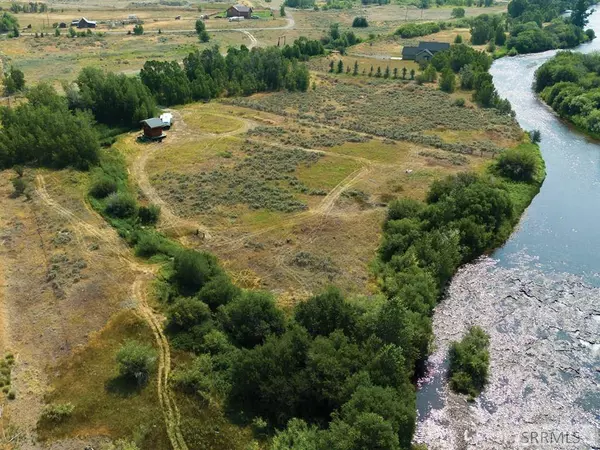 3060 River Side Dr, Chester, ID 83421