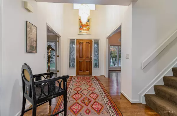 3632 Mohler Rd, Blue Ash, OH 45241