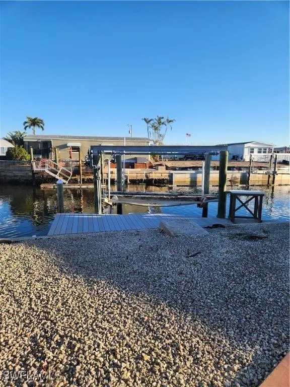 3724 Dewberry LN, St. James City, FL 33956