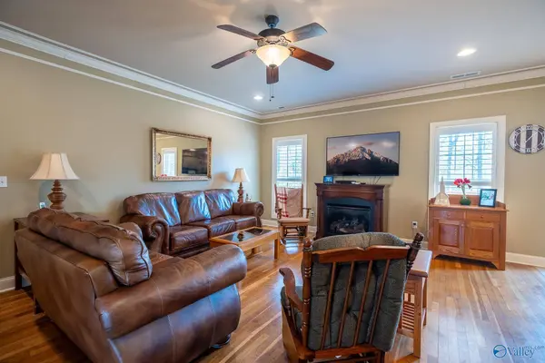 212 Hickory Park Road, Killen, AL 35645