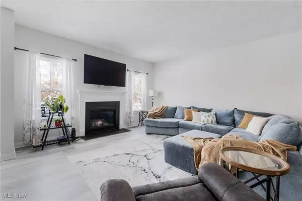 1535 Spruce Hill DR, Stow, OH 44224