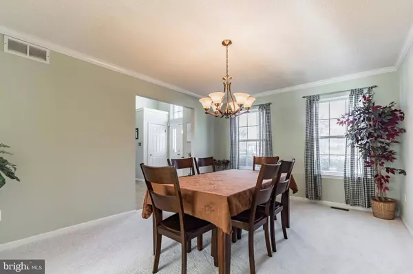 11 JASON DR, Berlin, NJ 08009