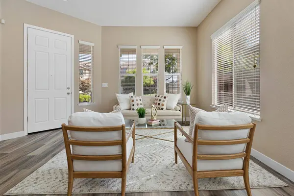 6096 Riverbank CIR, Stockton, CA 95219