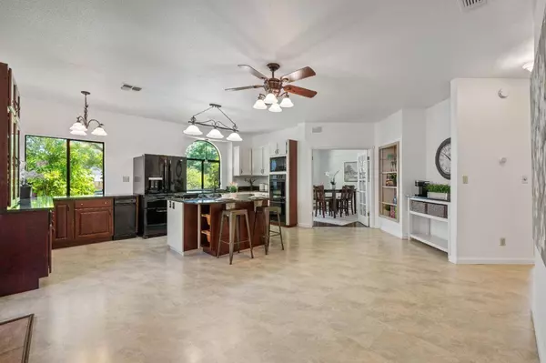 5412 T ST, Sacramento, CA 95819