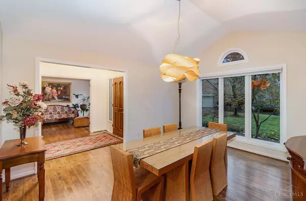 3632 Mohler Rd, Blue Ash, OH 45241