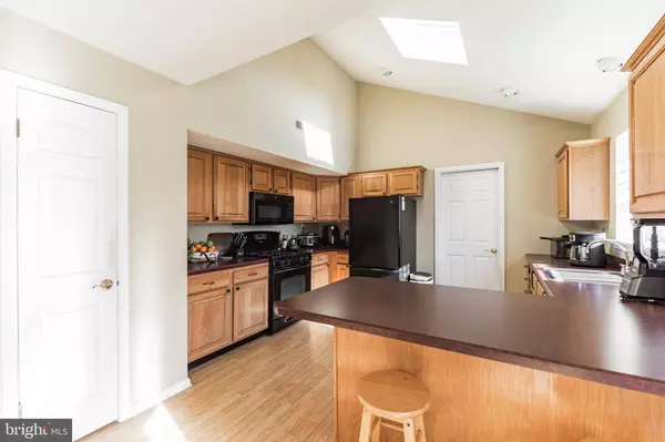 11 JASON DR, Berlin, NJ 08009