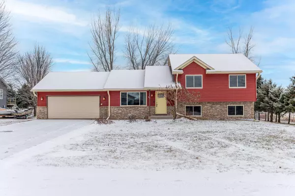 1710 Amsterdam ST, Baldwin, WI 54002