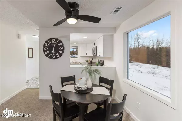 10235 Jamestown DR #F-502, Anchorage, AK 99507