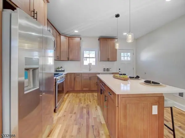 23 Decker Ave, Elizabeth City, NJ 07208