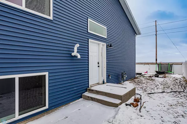 4834 51st AVE S, Fargo, ND 58104