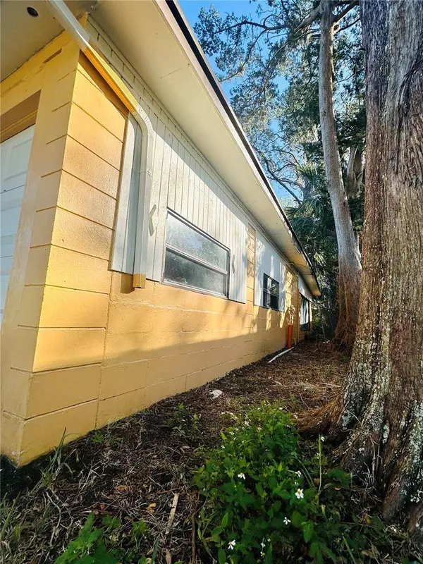 601 CALHOUN ST, South Daytona, FL 32119