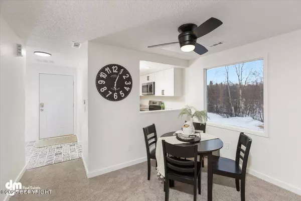 10235 Jamestown DR #F-502, Anchorage, AK 99507