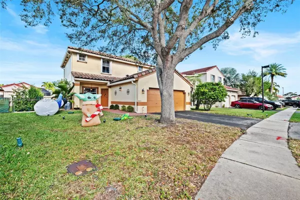18463 NW 20th St, Pembroke Pines, FL 33029