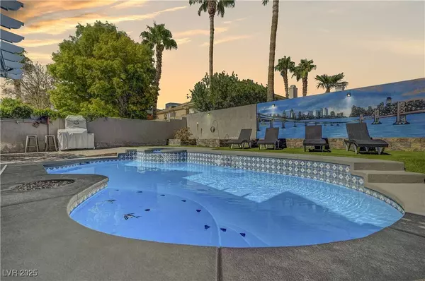 8216 Fawn Heather Court, Las Vegas, NV 89149