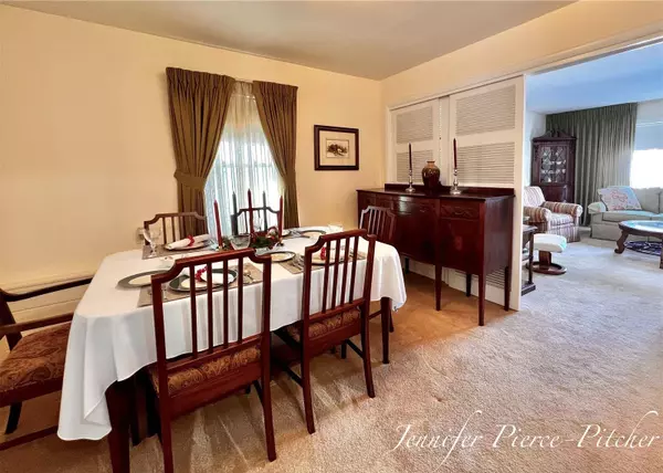 1050 Lockridge NE Drive, Grand Rapids, MI 49505