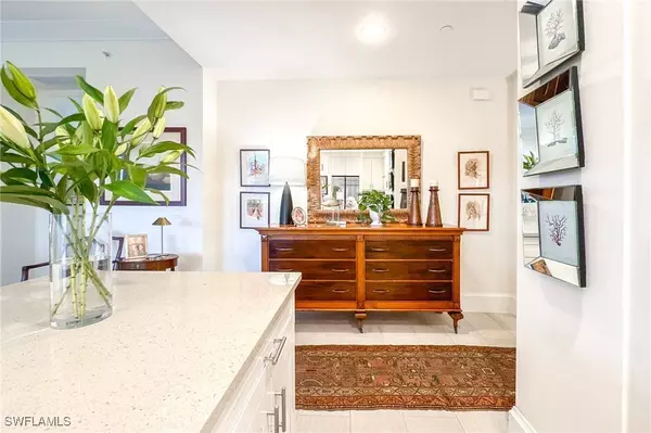 1030 3rd AVE S #201, Naples, FL 34102