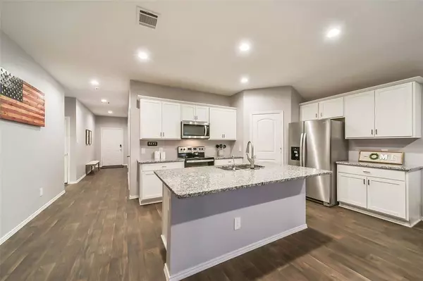 2823 N Colosseum CT, New Caney, TX 77357