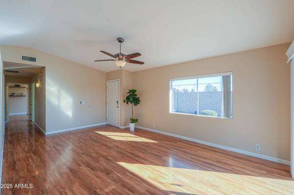 4901 W CROCUS Drive, Glendale, AZ 85306