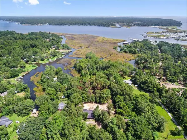 6169 Bayou RD, Mobile, AL 36605