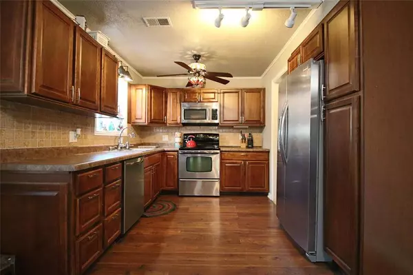 605 S Wieser Street, Hamilton, TX 76531