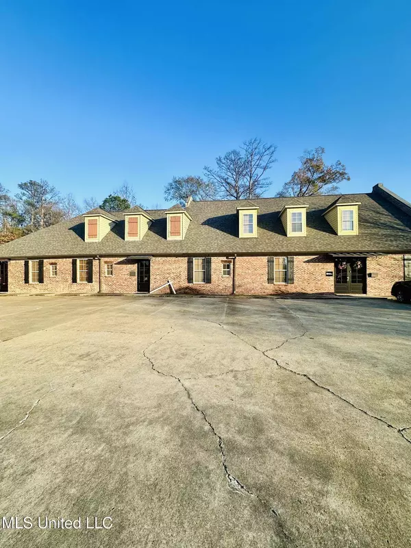 505 Avalon Way #Suite B-11, Brandon, MS 39047