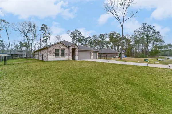 2823 N Colosseum CT, New Caney, TX 77357