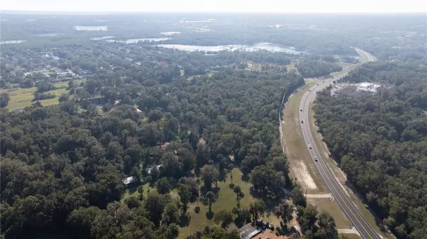 101 VETERANS MEMORIAL Pkwy, Orange City, FL 32763