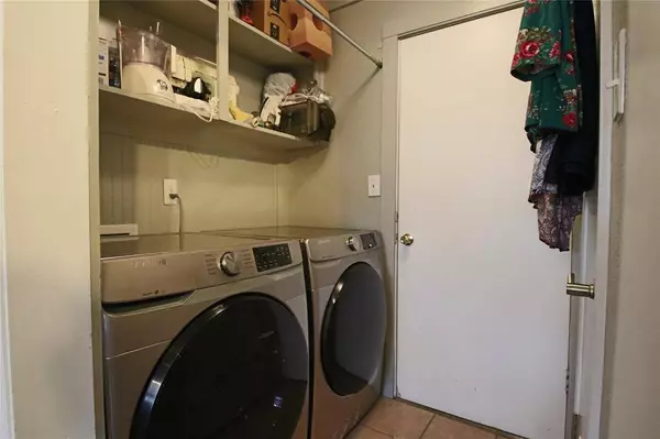 605 S Wieser Street, Hamilton, TX 76531