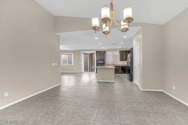 7154 Flowering Rose Avenue, Las Vegas, NV 89117