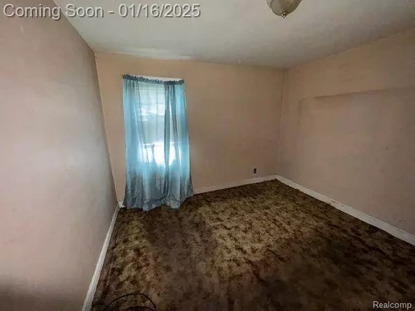 19170 WALTHAM Street, Detroit, MI 48205