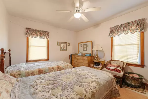 2658 122nd ST, Blue Island, IL 60406