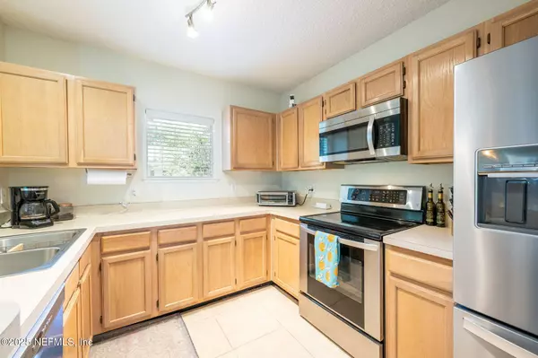 1800 THE GREENS WAY #1808, Jacksonville Beach, FL 32250