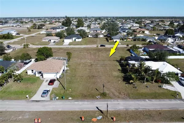 831 Diplomat Pkwy E, Cape Coral, FL 33909