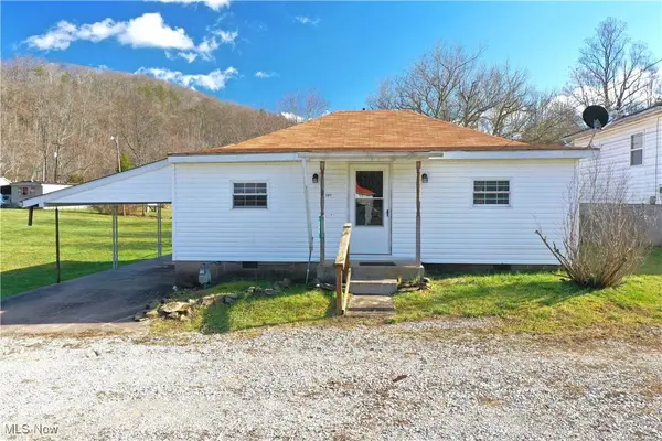 205 Pershing ST, Grantsville, WV 26147