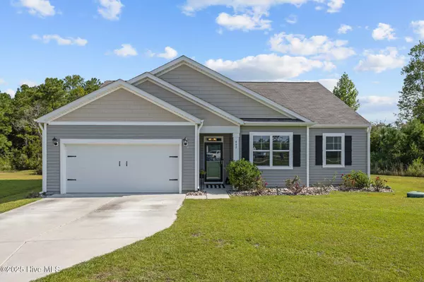442 Perch LN, Peletier, NC 28584