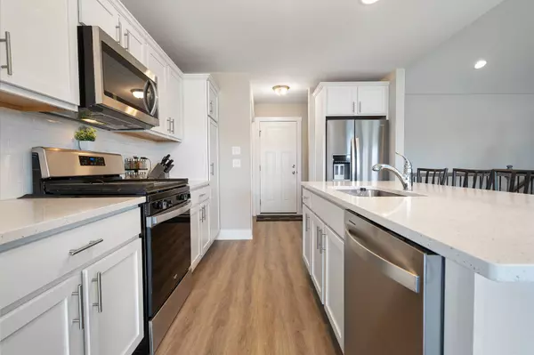 612 Stone Mill Drive, Bourbonnais, IL 60914