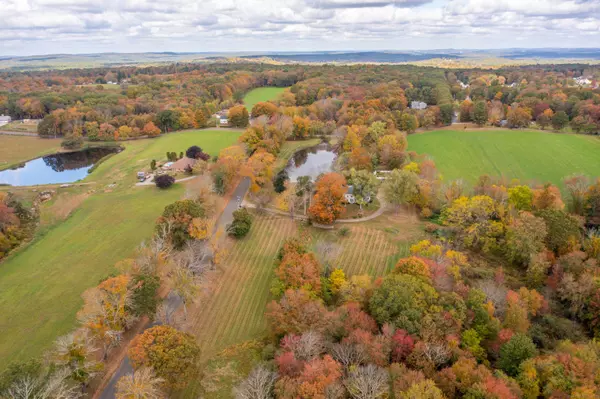 43 Center School Road, Woodstock, CT 06281