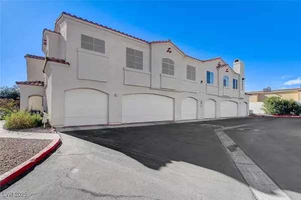 6821 Santa Isabel Avenue #104, Las Vegas, NV 89146